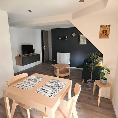 Joli Proche Place Wilson - Centre *