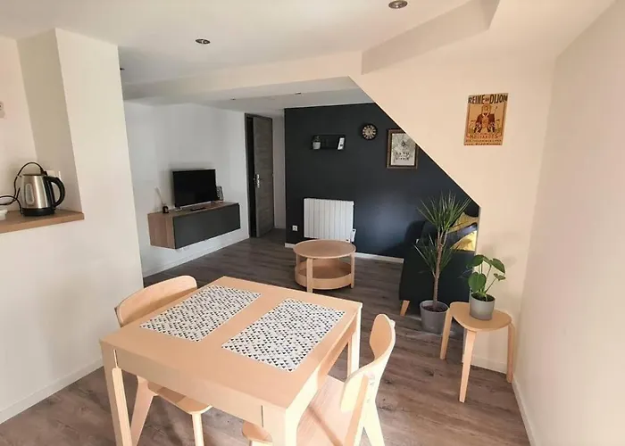 Joli Proche Place Wilson - Centre *